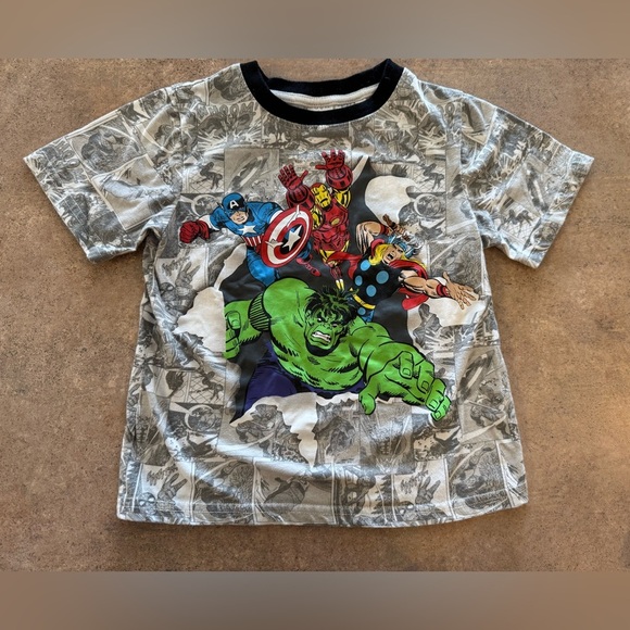 Marvel - Boys 5 Short Sleeve Tee - Picture 2 of 4